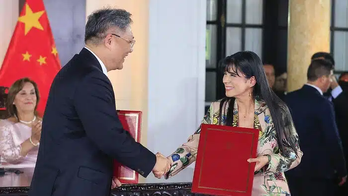 Perú y China optimizan Tratado de Libre Comercio